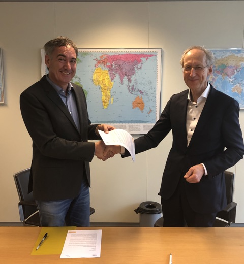 Mou Signing WWN VNG international