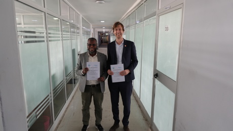 Maarten Wensing Regional Director signing the MOU with Mr. Muktar Ahmed DG of the Utility Federation